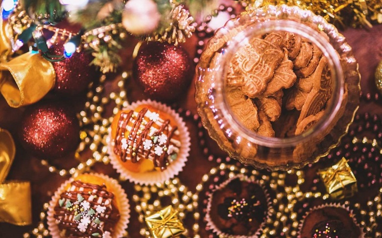food-sweet-cookies-christmas.jpg