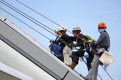 ERP+and+risk+management+-+abseiling.jpg